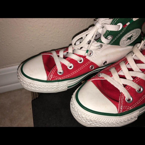 Red, white and green converse Sz 6 - Picture 3 of 7